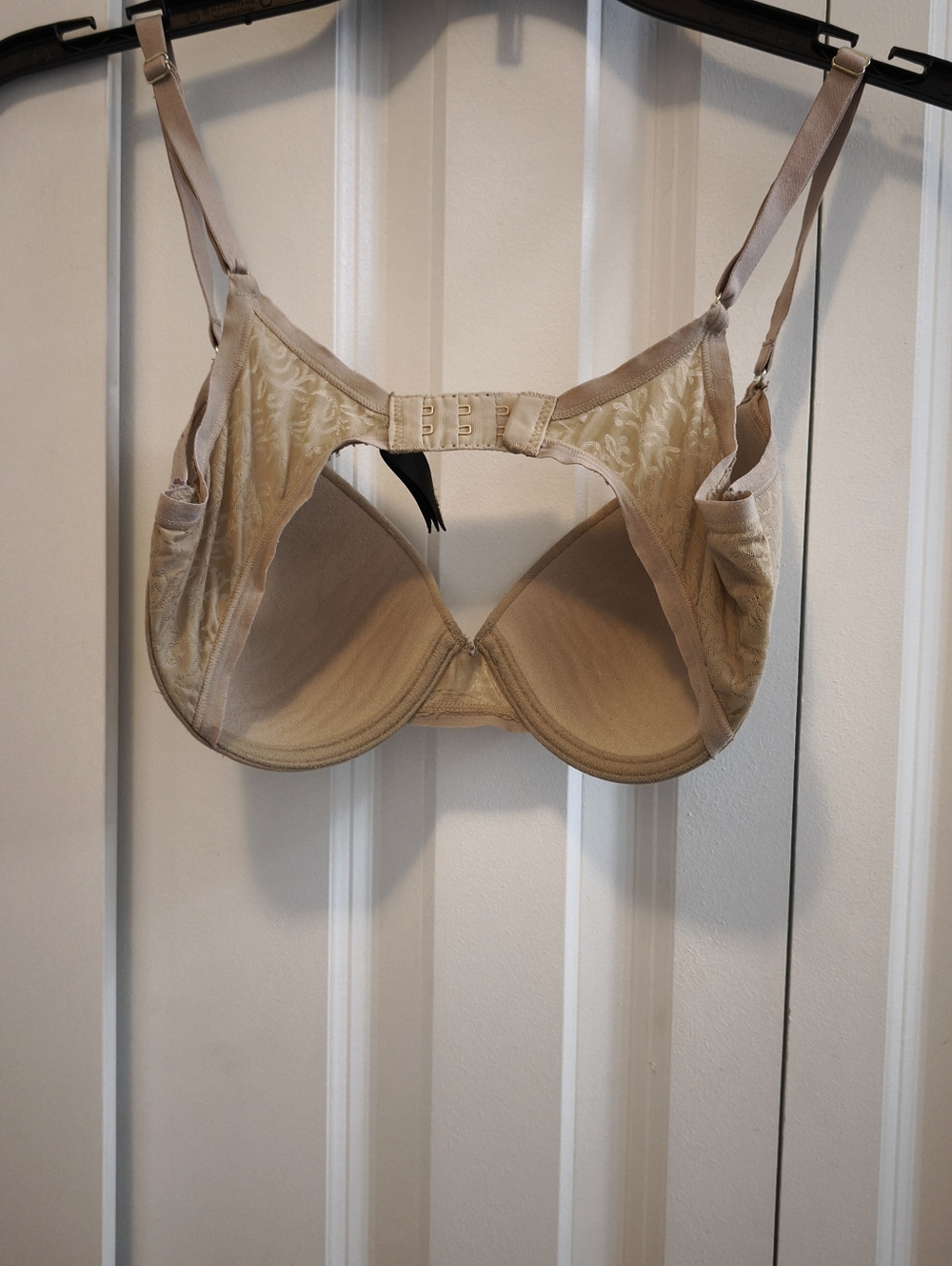 2 Natori Bras For $8 Black And Nude Lace - Picture 13 of 16